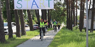 Rowerzyści przed metą