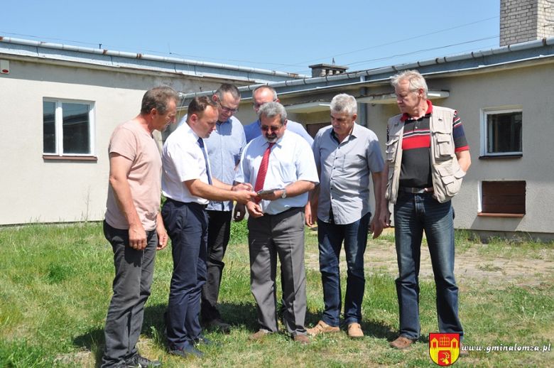 Przekazanie placu budowy pod stacje uzdatniania wody w Starych Modzelach i Podgórzu